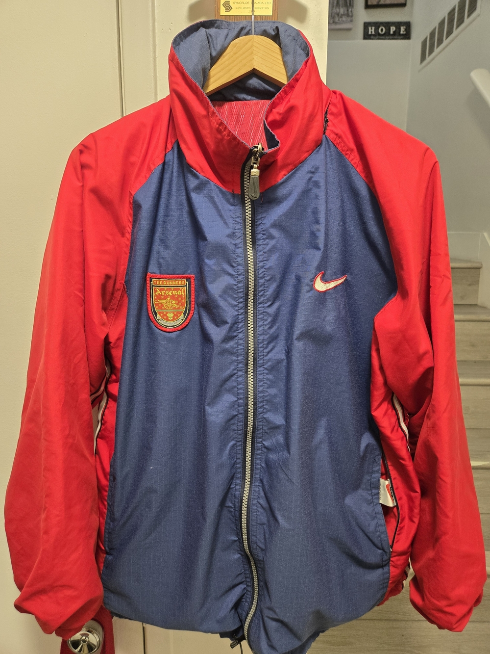 (READ DESC) 90S Nike Men’s Red and Navy Arsenal Track Jacket M-L